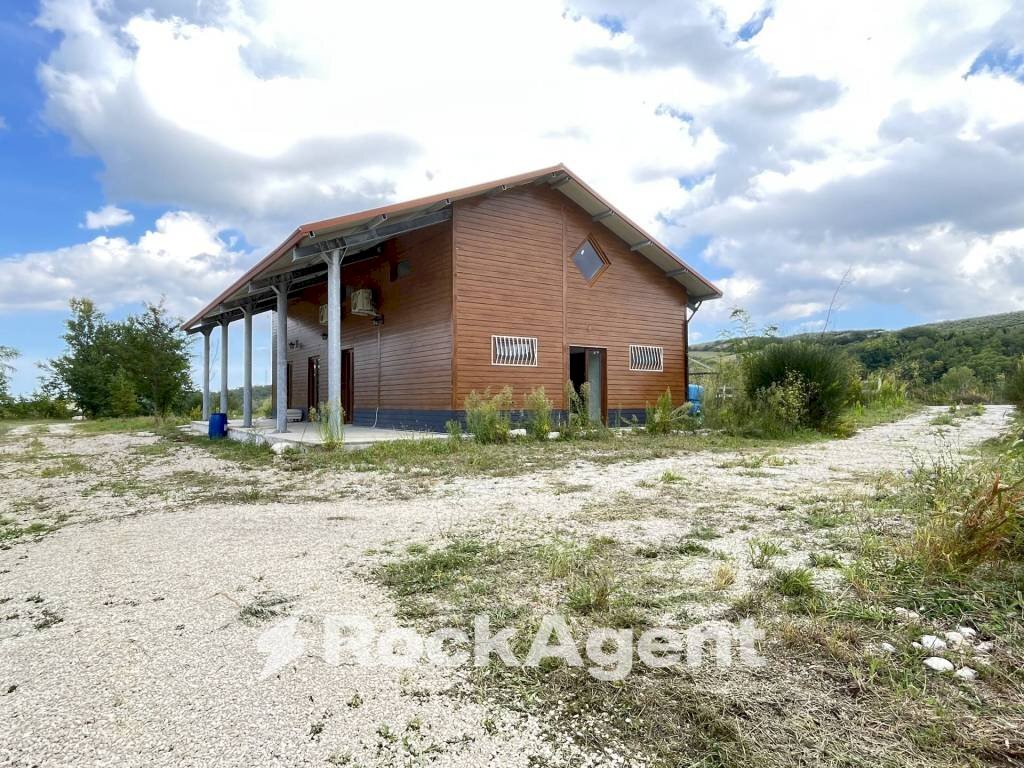 Terreno - Commercial Premises LOCALITA' PIANO D'ISCHIA, SNC, Civitella del Tronto - photo 2