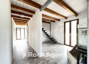 Cucina - Commercial Premises LOCALITA' PIANO D'ISCHIA, SNC, Civitella del Tronto - photo 15