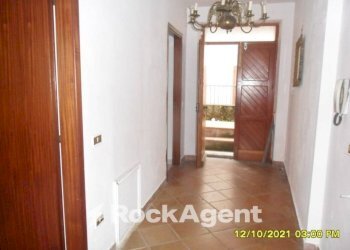Corridoio - Casa indipendente via Grisi, 2, Trecchina - foto 10