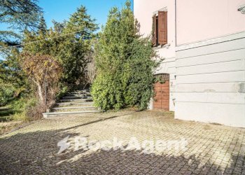 Cortile interno - Villa via IV Novembre, 5, Varzi - foto 33