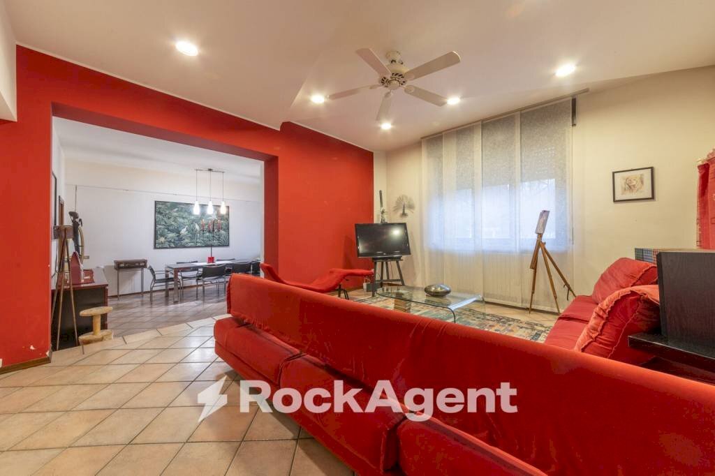 Salone - Villa via Vittorio Alfieri, 19, Cerro Maggiore - photo 1