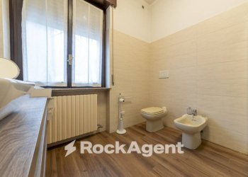 Bagno - Villa via Vittorio Alfieri, 19, Cerro Maggiore - foto 9