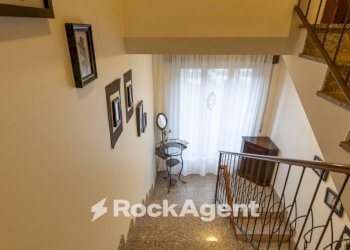 Scala - Villa via Vittorio Alfieri, 19, Cerro Maggiore - foto 26