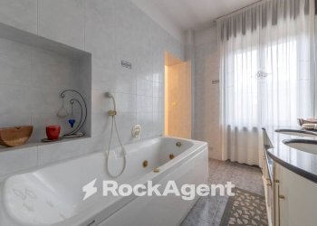 Bagno - Villa via Vittorio Alfieri, 19, Cerro Maggiore - foto 32