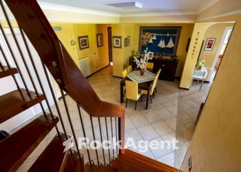 Scala - Villa via Giuseppe Rito, Catanzaro - foto 20