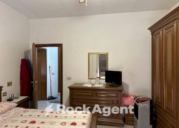 Camera da letto - Independent house corso Giuseppe Mazzini, 71, Torre De' Passeri - photo 12