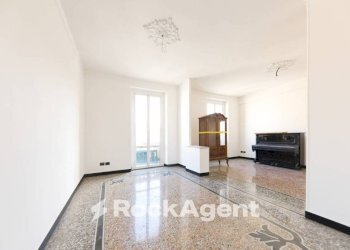 Salone - Appartamento via Archimede, Genova (zona Marassi) - foto 4