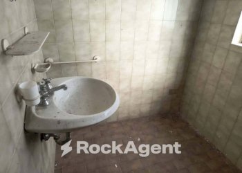 Bagno - Altro via Vittorio Veneto, 15, Robbio - foto 21