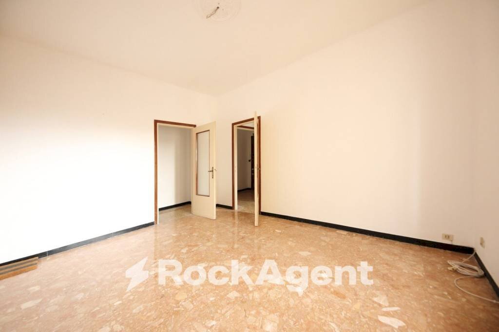 Camera da letto - Quadrilocale via Santa Maria Assunta di Nervi, Genova (zona Quarto) - foto 2