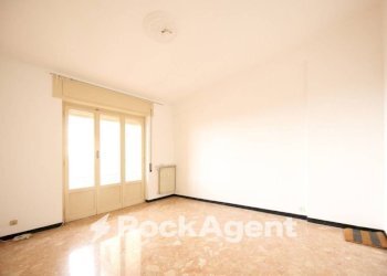 Cucina - Quadrilocale via Santa Maria Assunta di Nervi, Genova (zona Quarto) - foto 1