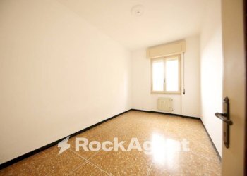 Camera da letto - Quadrilocale via Santa Maria Assunta di Nervi, Genova (zona Quarto) - foto 16