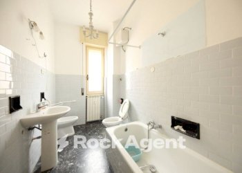 Bagno - Quadrilocale via Santa Maria Assunta di Nervi, Genova (zona Quarto) - foto 30