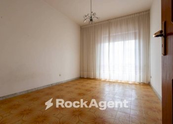 Camera da letto - Trilocale via Conti di Loritello, 9/B, Catanzaro - foto 14