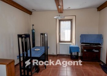 Salone - Three-room apartment via della Fratta, 22, Grotte di Castro - photo 9
