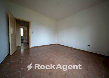 Camera da letto - Four-room apartment via Pietro Maroncelli, 5, Sorso - photo 10