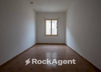 Camera da letto - Four-room apartment via Pietro Maroncelli, 5, Sorso - photo 12