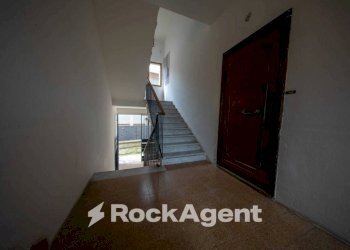 Interno palazzo - Four-room apartment via Pietro Maroncelli, 5, Sorso - photo 15