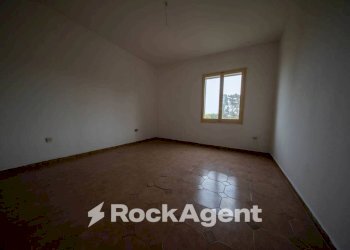 Camera da letto - Four-room apartment via Pietro Maroncelli, 5, Sorso - photo 20