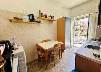 Cucina - Three-room apartment viale Paolo Orlando, Roma (neighborhood Lido di Ostia) - photo 12