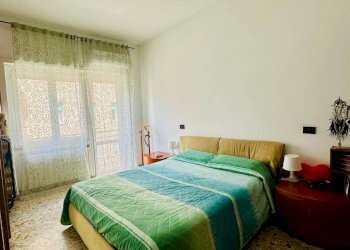 Camera da letto - Three-room apartment viale Paolo Orlando, Roma (neighborhood Lido di Ostia) - photo 18