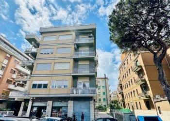 Facciata - Three-room apartment viale Paolo Orlando, Roma (neighborhood Lido di Ostia) - photo 33