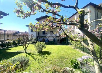 Casa indipendente Via Parrocchiale, Borgofranco d'Ivrea - foto 2