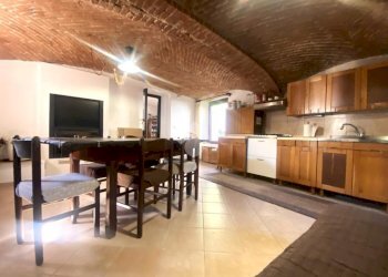 Casa indipendente Via Parrocchiale, Borgofranco d'Ivrea - foto 9