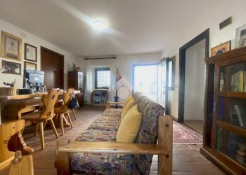 Casa indipendente Via Parrocchiale, Borgofranco d'Ivrea - foto 14