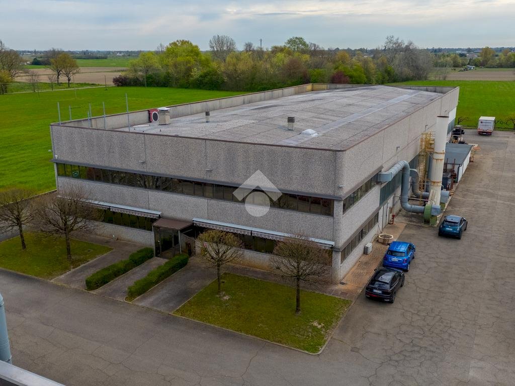 Capannone via viazza, Cadelbosco di Sopra - foto 2