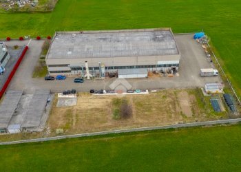 Capannone via viazza, Cadelbosco di Sopra - foto 3