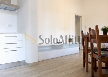 Soggiorno con cucina a vista - Appartamento Via gradisca 6, Limbiate - foto 4