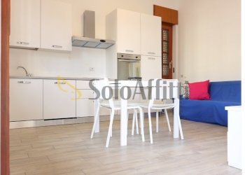 Soggiorno con cucina a vista - Appartamento Via Gradisca 6, Limbiate - foto 4