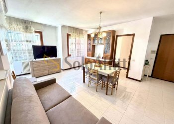 SOGIORNO - Four-room apartment Via Isonzo 81, Tortoreto - photo 3