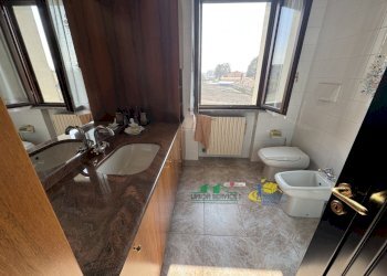 IMG_2215.JPG - Locale Commerciale Strada Martinella, Parma - foto 16