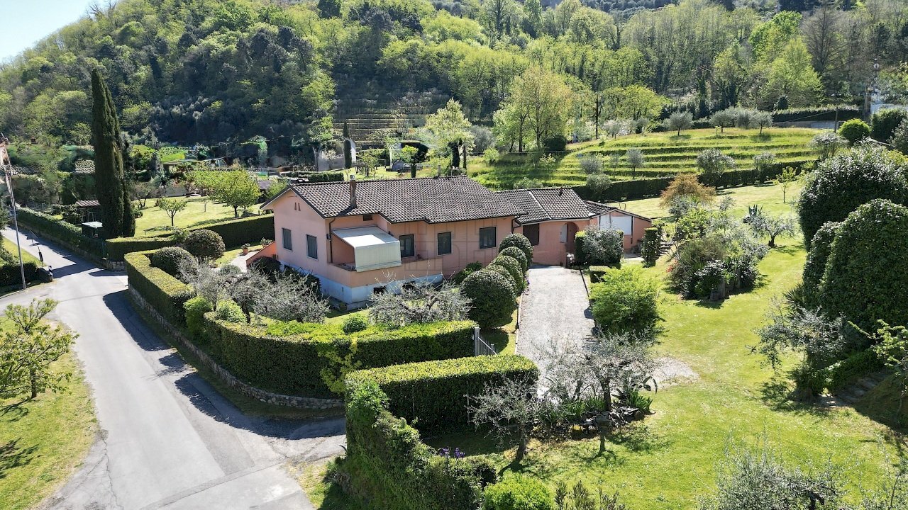 vendesi villetta indipendente con giardino lucca c - Villa Via Comunale Campolungo 51, Lucca - foto 3