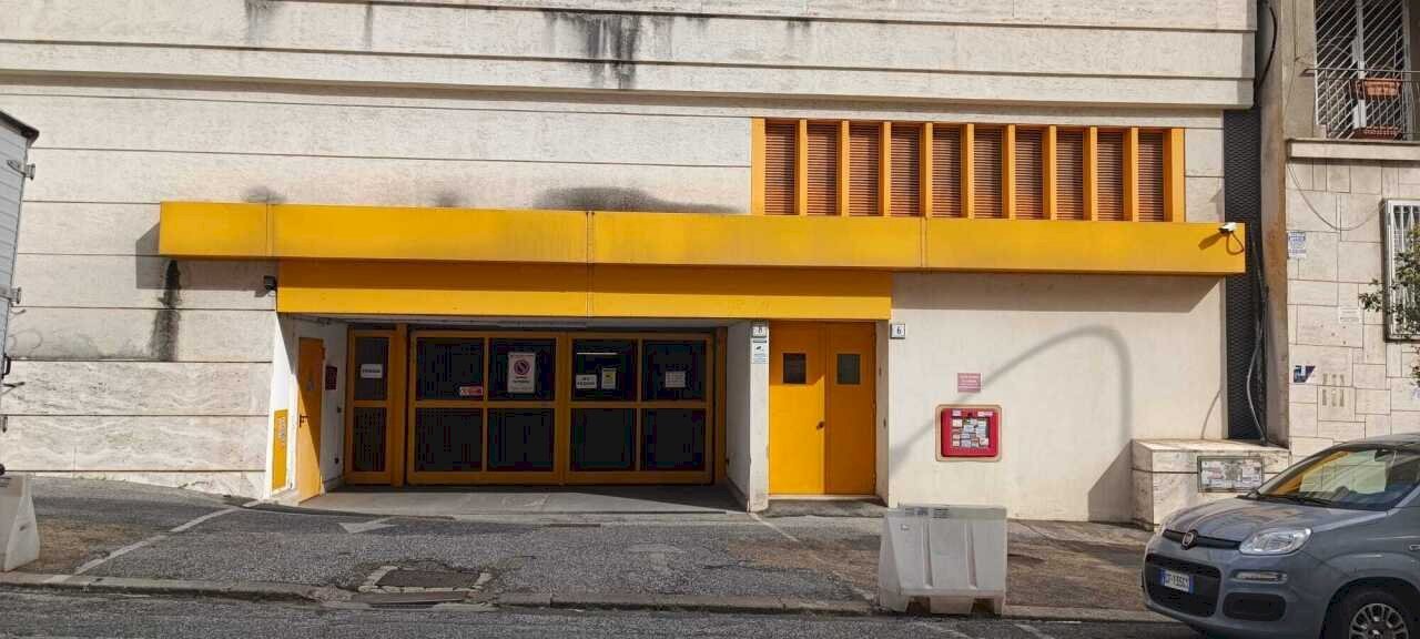 Esterno - Box Via Isernia, Roma - photo 1