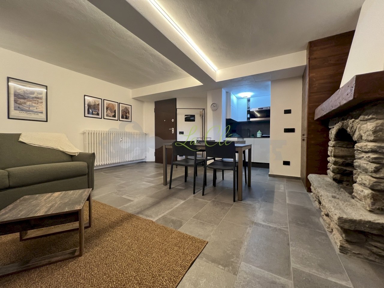 AFFITTO COURMAYEUR - SOGGIORNO - Appartamento Via la Villette 20, Courmayeur - foto 2
