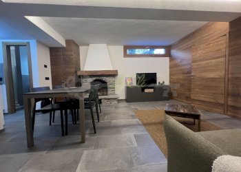 AFFITTO COURMAYEUR - SOGGIORNO/ZONA PRANZO - Appartamento Via la Villette 20, Courmayeur - foto 3