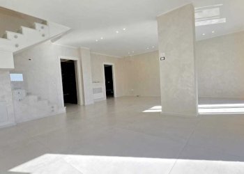 WhatsApp Image 2026-04-09 at 09.20.05 (1).jpeg - Villa Pedara - foto 7