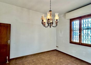 WhatsApp Image 2026-04-09 at 12.41.48 (1).jpeg - Trilocale Via San Francesco d' Assisi, Lastra a Signa - foto 4