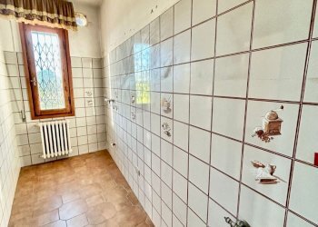 WhatsApp Image 2026-04-09 at 12.41.48 (4).jpeg - Trilocale Via San Francesco d' Assisi, Lastra a Signa - foto 7