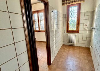 WhatsApp Image 2026-04-09 at 12.41.48 (5).jpeg - Trilocale Via San Francesco d' Assisi, Lastra a Signa - foto 8