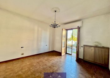 WhatsApp Image 2026-04-09 at 12.41.48 (7).jpeg - Trilocale Via San Francesco d' Assisi, Lastra a Signa - foto 10