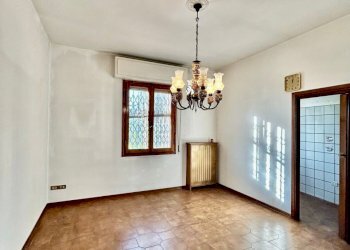 WhatsApp Image 2026-04-09 at 12.41.48.jpeg - Trilocale Via San Francesco d' Assisi, Lastra a Signa - foto 15