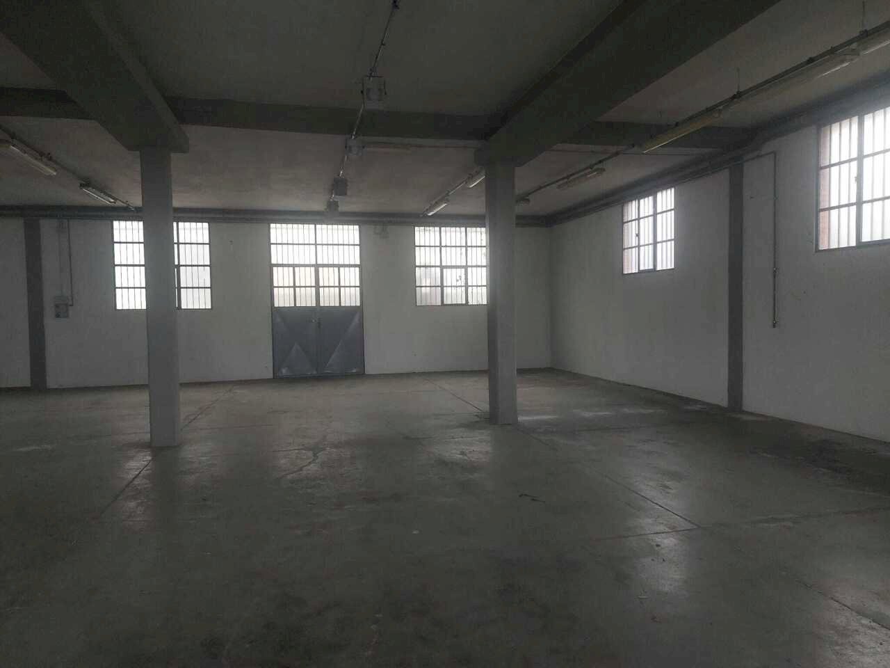 magazzino - Villa Via Franco Sacchetti, Prato - foto 2