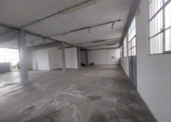 magazzino - Villa Via Franco Sacchetti, Prato - foto 3