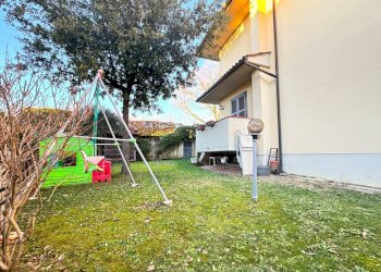 23.jpg - Villa Via delle Case, Vaiano - foto 5