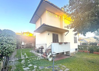 IMG_8181.jpeg - Villa Via delle Case, Vaiano - foto 27