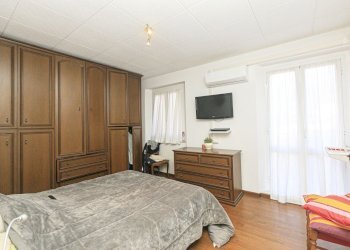 sala - Appartamento Via Beata Chiara 13, Genova (zona Pontedecimo) - foto 5