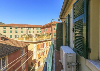 balcone - Appartamento Via Beata Chiara 13, Genova (zona Pontedecimo) - foto 11